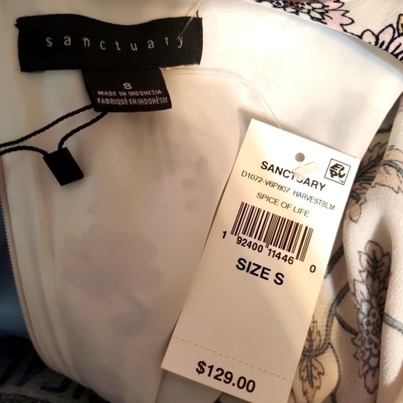 New Sanctuary Floral Ruffled Dress - Picture 7 of 7